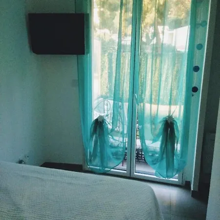 View Jolie Avec Jardin アパート ニース